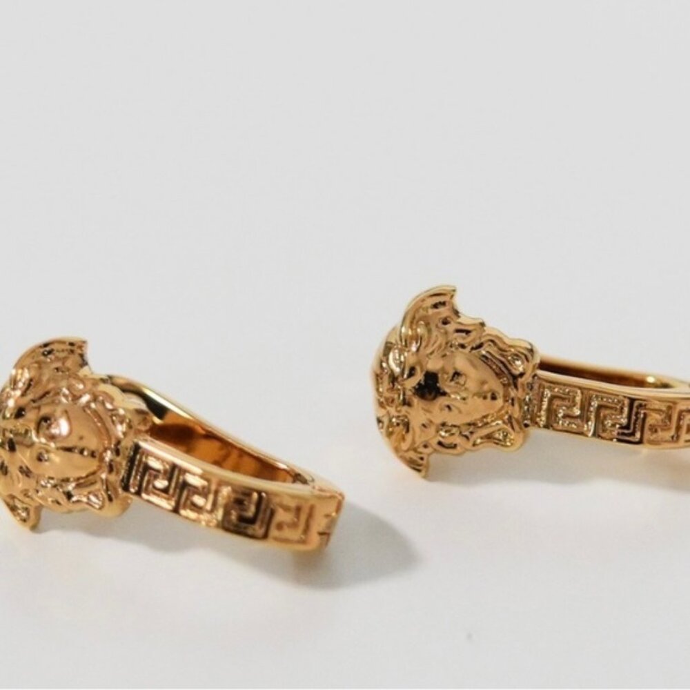 Versace Gold Medusa Hoop earrings. 💜
